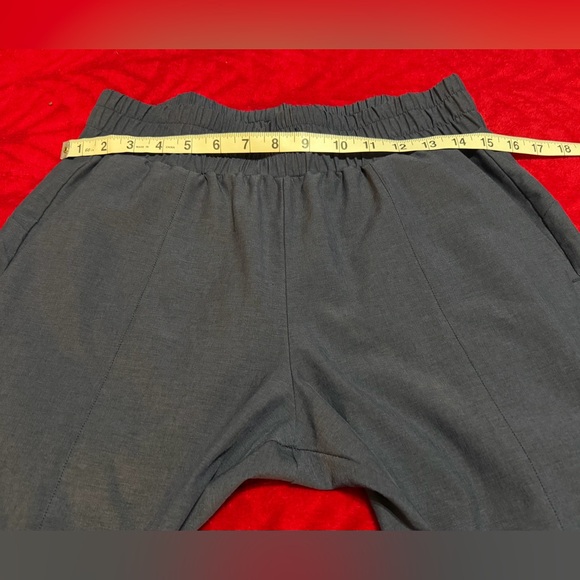 Medium Zyia perfection joggers navy blue with POCKETS Super Comfy & Lightweight - Picture 14 of 15